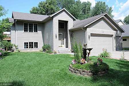 10720 11th Avenue N Plymouth, MN 55441