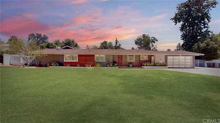 1326 Muirfield Road Riverside, CA 92506