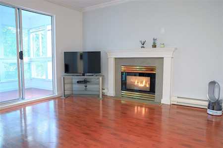 2133 Dundas Street #206 Vancouver, BC V5L 1J7