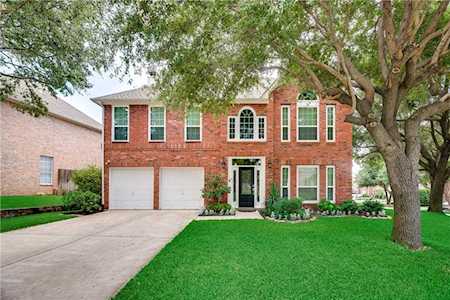 2700 Pin Oak Drive Grapevine, TX 76051