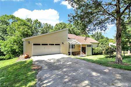 9924 Four Mile Creek Rd Charlotte, NC 28277