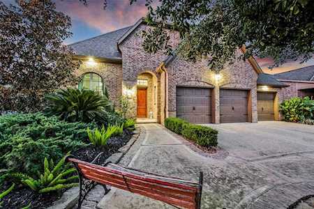 8325 Greenleaf Ridge Way Conroe, TX 77385