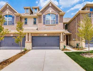2725 Splendor Drive Little Elm, TX 75068