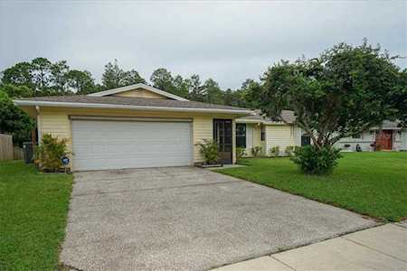416 Lakeview Drive Oldsmar, FL 34677