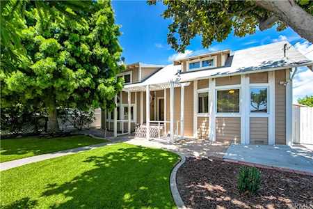 1409 W Crone Avenue Anaheim, CA 92802