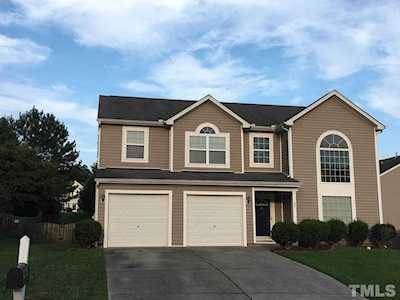 32 Chesterfield Court Clayton, NC 27520
