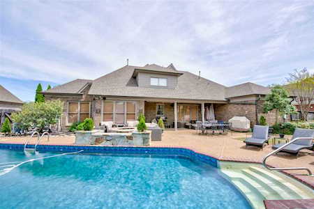 1759 Stillwind Ln Collierville, TN 38017