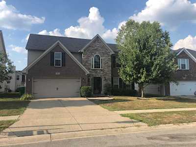 11612 Top Walnut Louisville, KY 40229