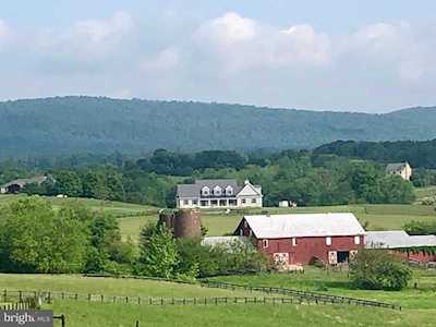 38042 Greenwood Farm Ln Purcellville, VA 20132