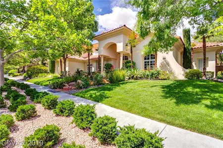 2305 Pearl Crest St Las Vegas, NV 89134