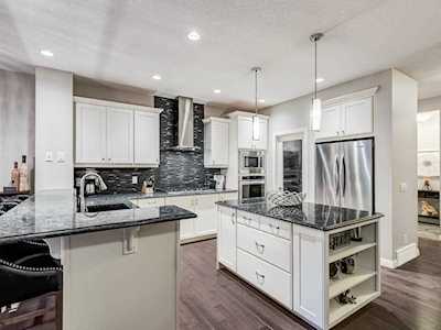 69 Evansfield Park NW Calgary, AB T3P 0B1
