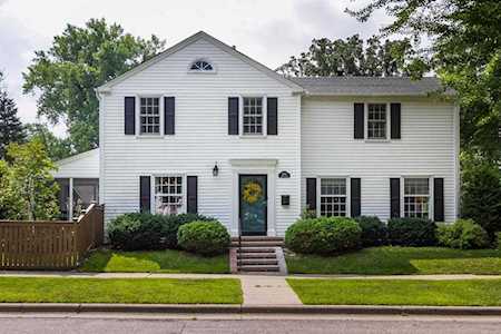 1988 Bayard Avenue Saint Paul, MN 55116