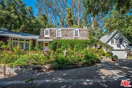 2098 Mandeville Canyon Road Los Angeles, CA 90049