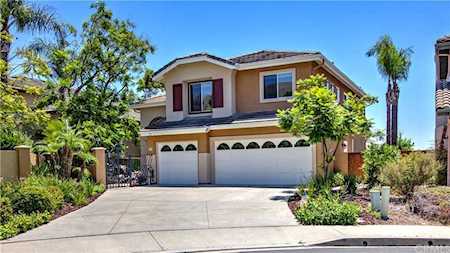 73 La Perla Lake Forest, CA 92610