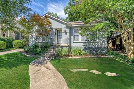 1135 N Edgefield Avenue Dallas, TX 75208