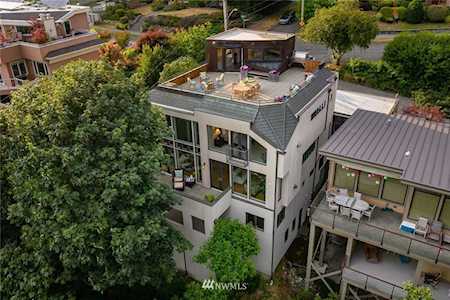 201 Prospect St Seattle, WA 98109