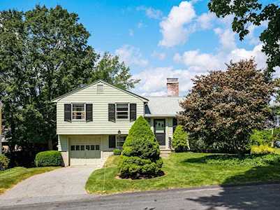 22 Eaton Rd Lexington, MA 02420