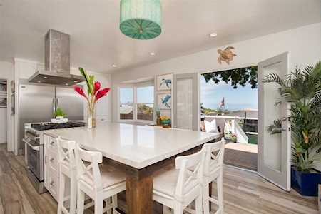920 Hymettus Ave Encinitas, CA 92024