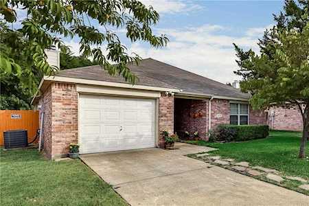 4716 Miradero Street Dallas, TX 75211