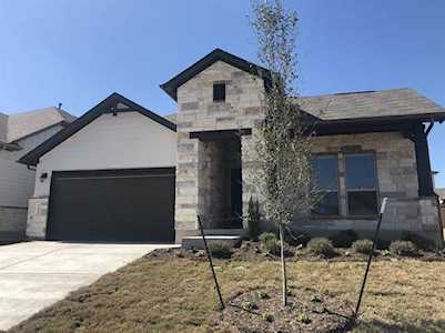 1005 Goldilocks Ln Austin, TX 78652