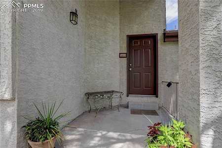 530 Autumn Crest Circle Colorado Springs, CO 80919