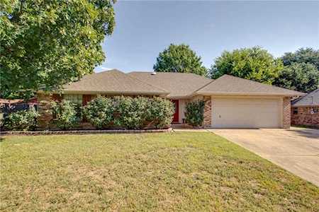 1409 Tobie Layne Street Benbrook, TX 76126