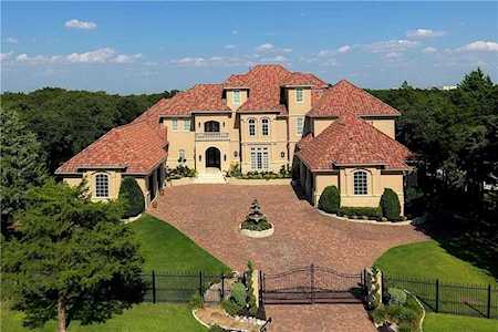 1803 Leeds Drive Southlake, TX 76092