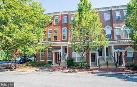 5075 Kilburn St Alexandria, VA 22304