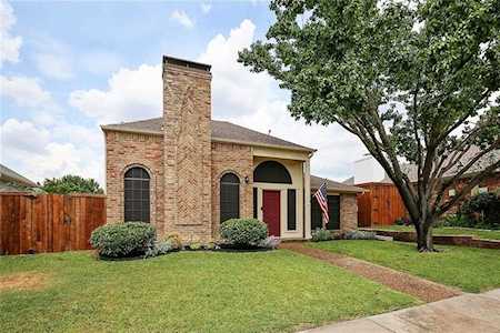 2711 El Greco Lane Dallas, TX 75287