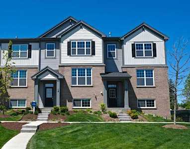 26 E Heritage Ct #2-5 Arlington Heights, IL 60004