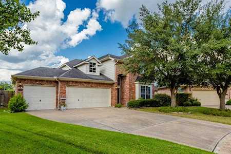 17202 Ambermist Ln Houston, TX 77095