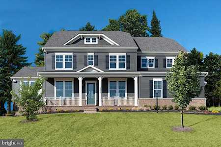 1049 Marmion Dr Herndon, VA 20170