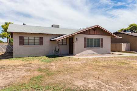843 N Cheri Lynn Drive Chandler, AZ 85225