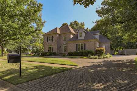 9201 Springbrooke Cir Louisville, KY 40241