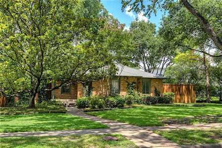 5551 Glenwick Lane Dallas, TX 75209