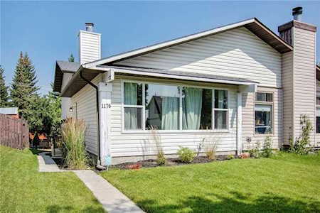 1176 Ranchlands Boulevard NW Calgary, AB T3G 1G5