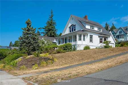 621 14th St Bellingham, WA 98225