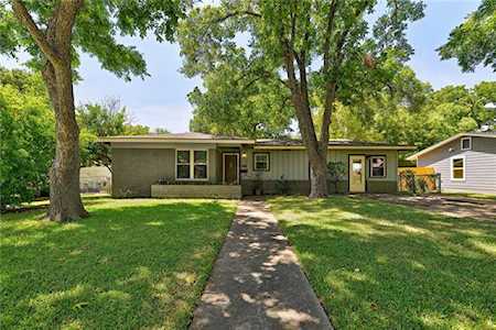7512 Saint Louis St Austin, TX 78757