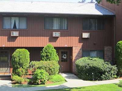 30 Coachlight Square Cortlandt, NY 10548