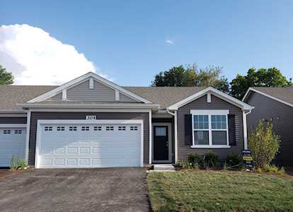 304 Sussex Ln North Aurora, IL 60542