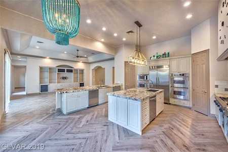 616 Edgebrook Dr Las Vegas, NV 89145