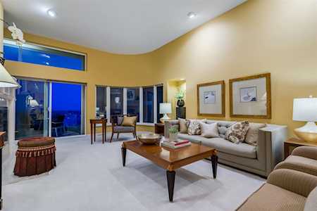 2369 Folkestone Way West Vancouver, BC V7S 3E1