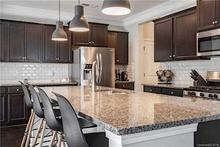 3836 Lake Breeze Dr Sherrills Ford, NC 28673