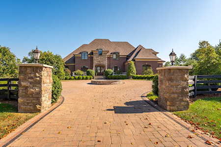 5005 Spring Farm Rd Prospect, KY 40059