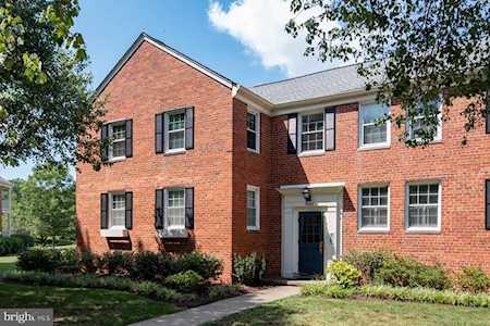 6612 10th St #A2 Alexandria, VA 22307