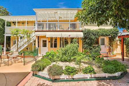 1150 W Santa Clara Avenue Santa Ana, CA 92706