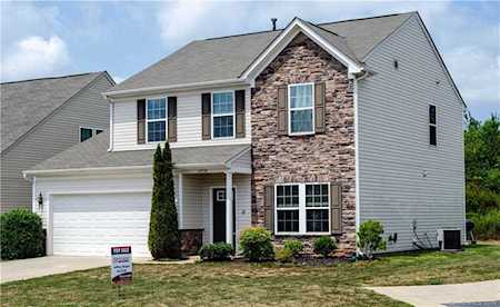 10930 Kingsview Dr Davidson, NC 28036