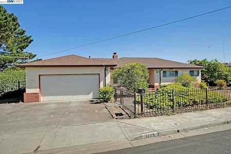 1223 Folsom Ave Hayward, CA 94544