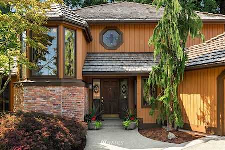 20111 NE 39th St Sammamish, WA 98074