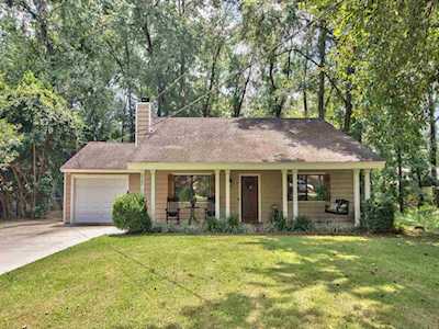 3366 Lucky Debonair Tallahassee, FL 32309